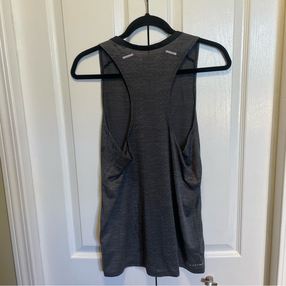 NIKE DRI-FIT ADV TECHKNIT ULTRA TANK TOP - Picture 5 of 14